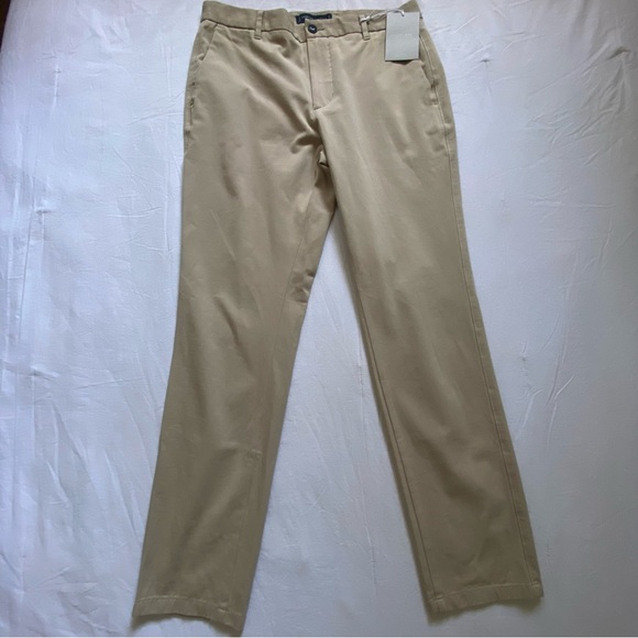 Everlane The Performance Chino | Uniform Slim Fit - Picture 8 of 16